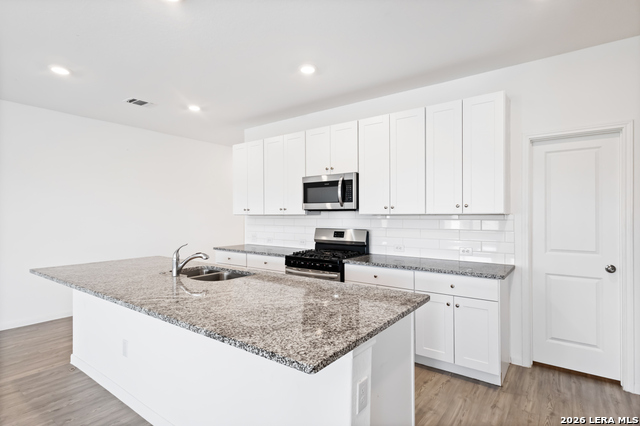 2460 Vesper Bnd Property Photo 7