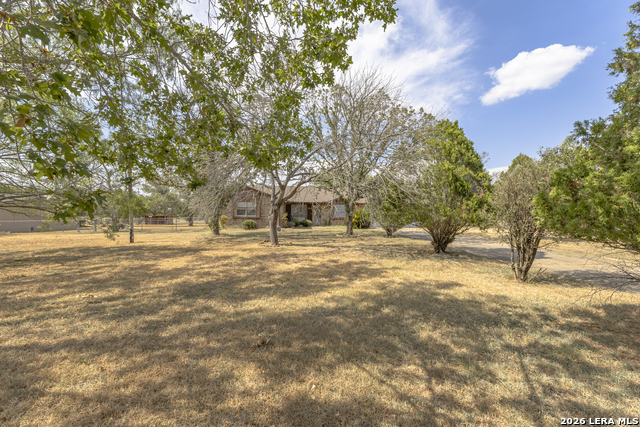 341 Oriente Dr Property Photo 3