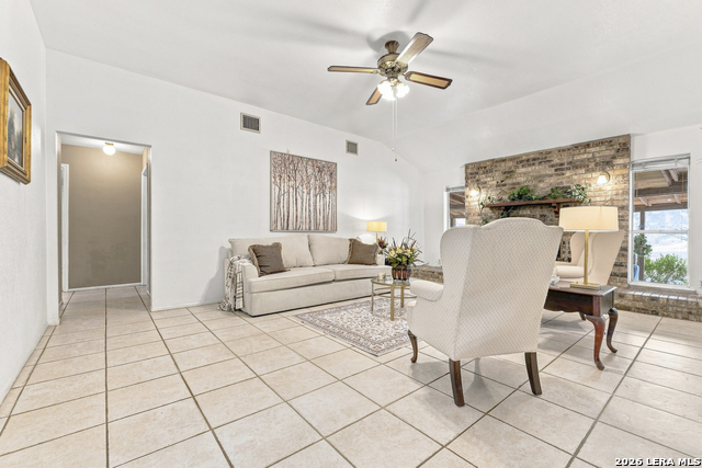 341 Oriente Dr Property Photo 9