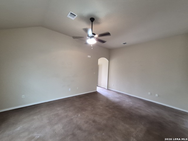 698 Saengerhalle Rd Property Photo 4