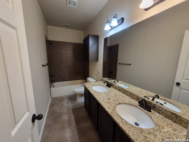 698 Saengerhalle Rd Property Photo 28