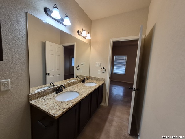 698 Saengerhalle Rd Property Photo 31