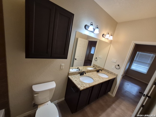 698 Saengerhalle Rd Property Photo 32