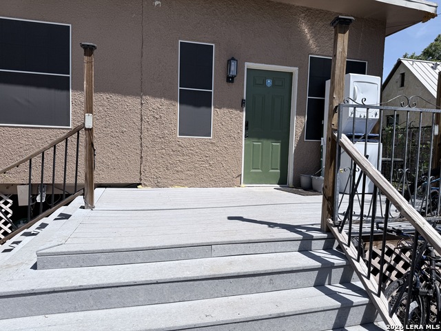 1030 W Huisache Ave Property Photo 4