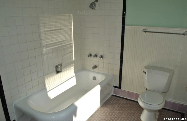 1030 W Huisache Ave Property Photo 12