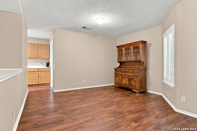 18635 Creekside Pass Property Photo 6