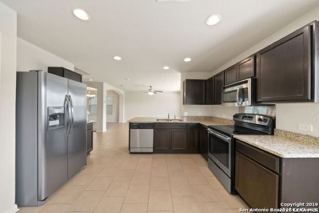 3307 Barrel Pass Property Photo 5