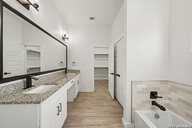 136 Summer Meadow Dr Property Photo 24