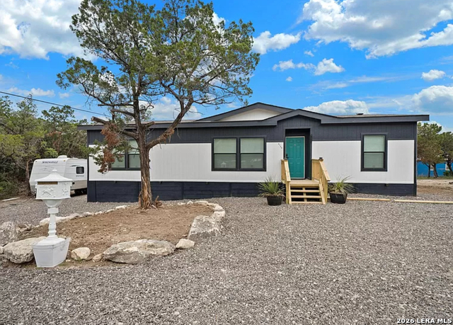 6739 Whartons Dock Rd Property Photo 1