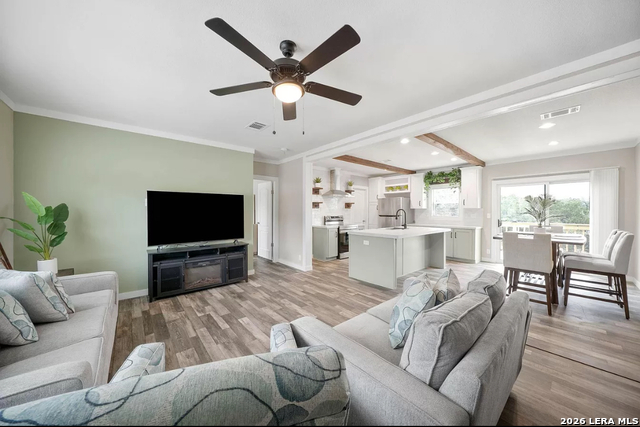 6739 Whartons Dock Rd Property Photo 2
