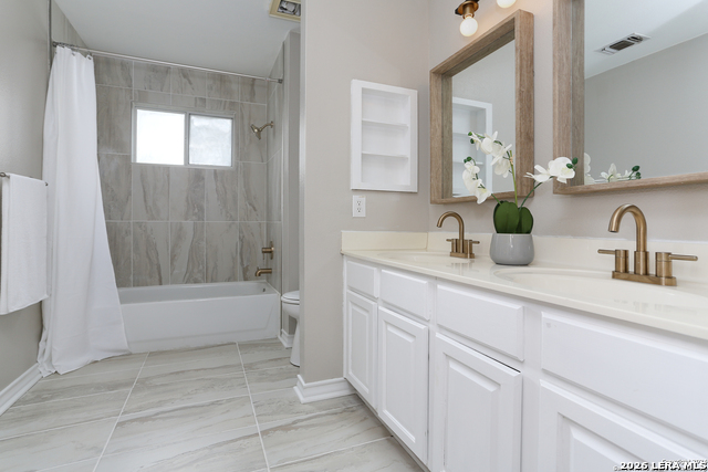 5854 Larkmeadow Property Photo 9