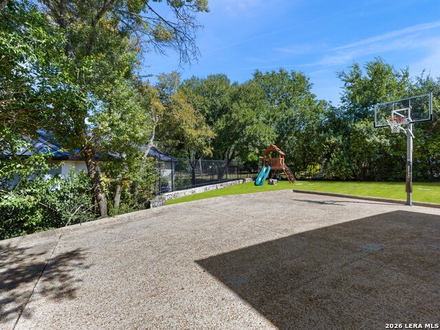 3 Whitechurch Lane Property Photo 42