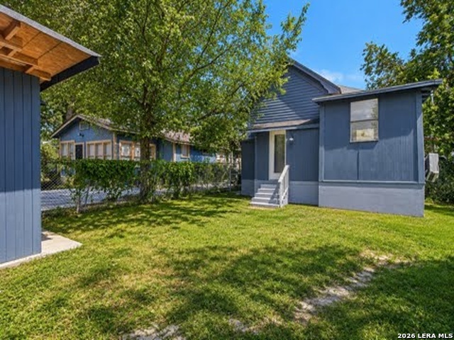 2106 Saunders Property Photo 2