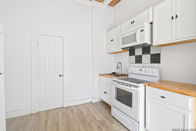 2106 Saunders Property Photo 6