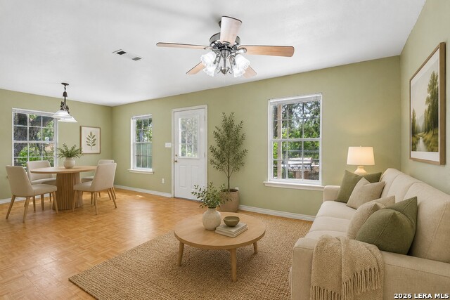 312 County Road 471 Property Photo 5