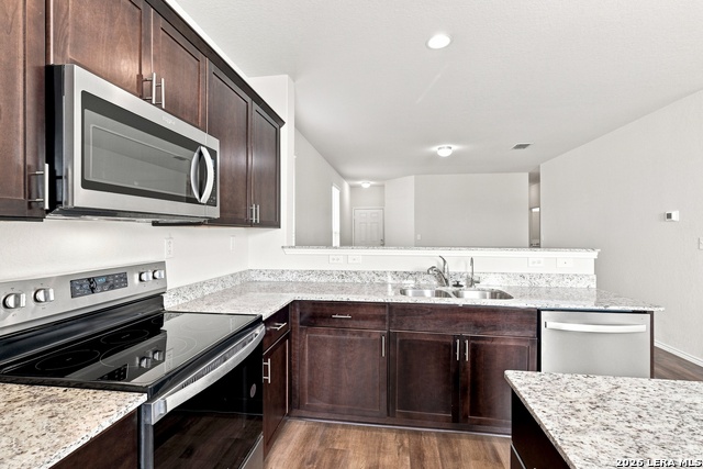 11248 Long Rider Property Photo 4