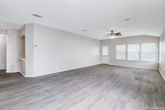 1021 Lynx Bnd Property Photo 6