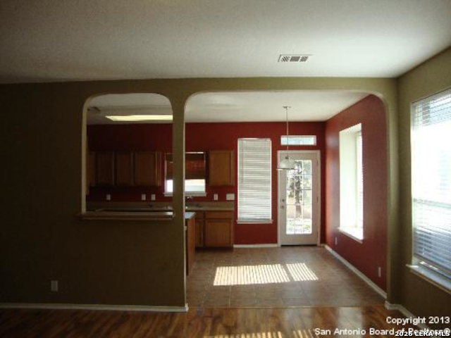 13726 Riverbank Property Photo 6