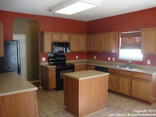 13726 Riverbank Property Photo 9