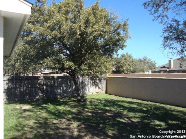 13726 Riverbank Property Photo 10