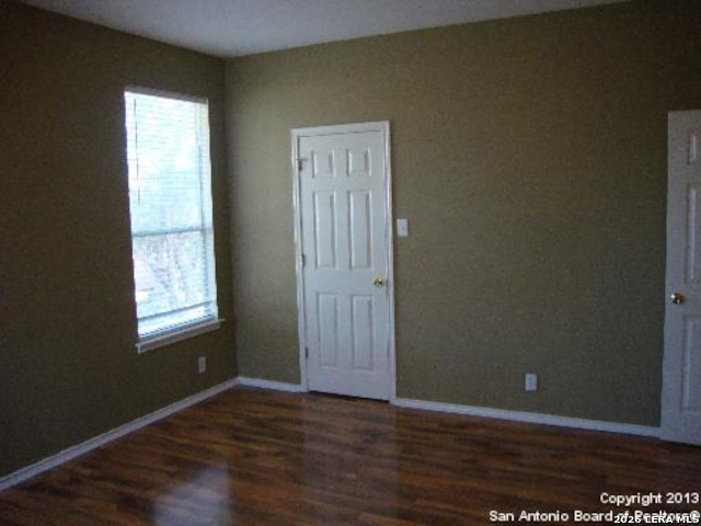 13726 Riverbank Property Photo 13