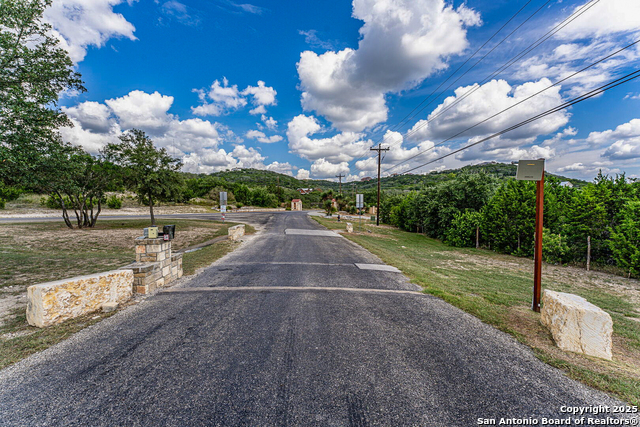 0 Pr 1732 Property Photo 6