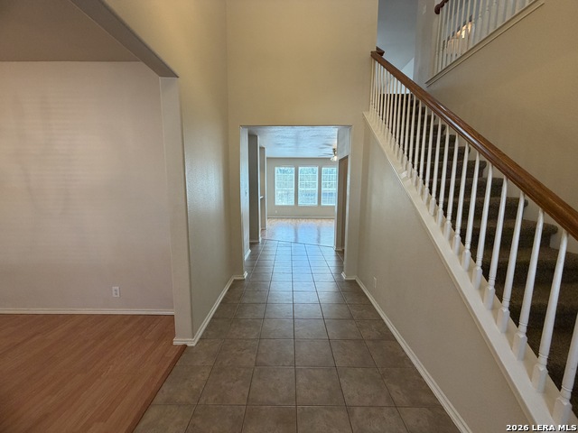 221 Turnberry Dr Property Photo 2