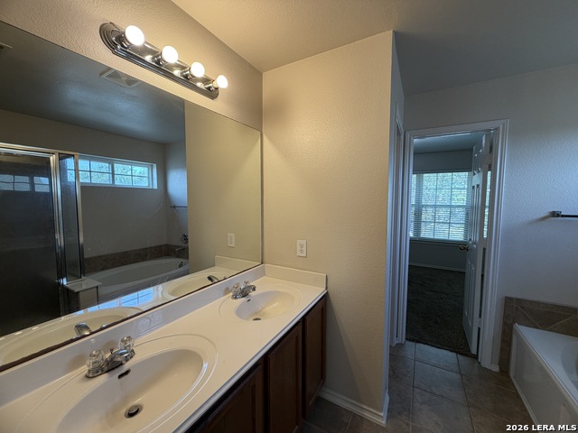 221 Turnberry Dr Property Photo 14
