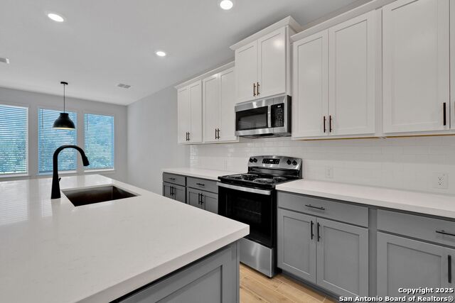 13604 Giovannis Gdn Property Photo 11