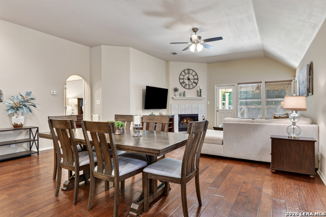 24426 Buck Creek Property Photo 5