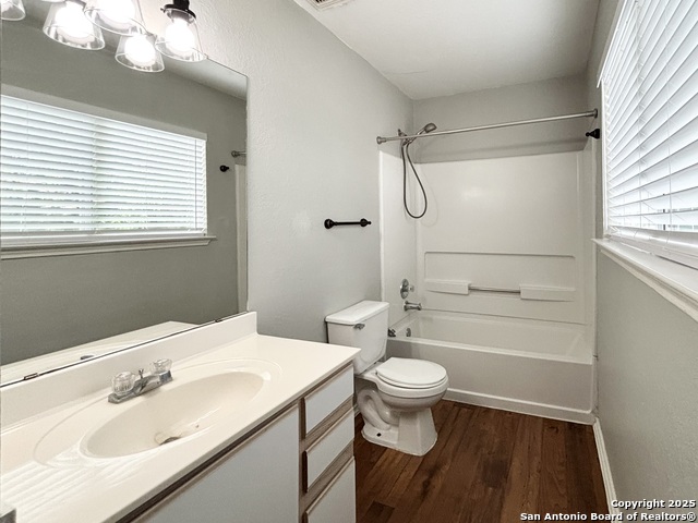 10 Bedford Bay Property Photo 13