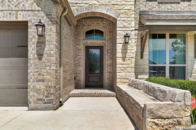 2108 Thayer Cv Property Photo 4