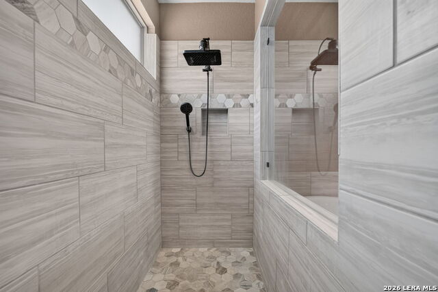 2108 Thayer Cv Property Photo 28