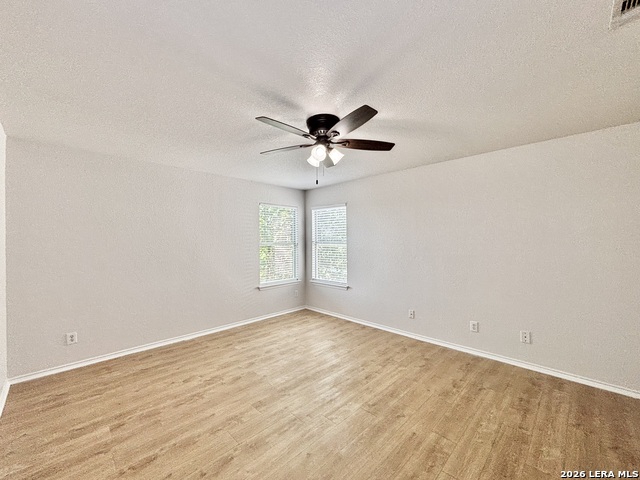 5559 Spring Walk Property Photo 10
