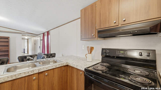 453 E Zipp Rd Property Photo 14