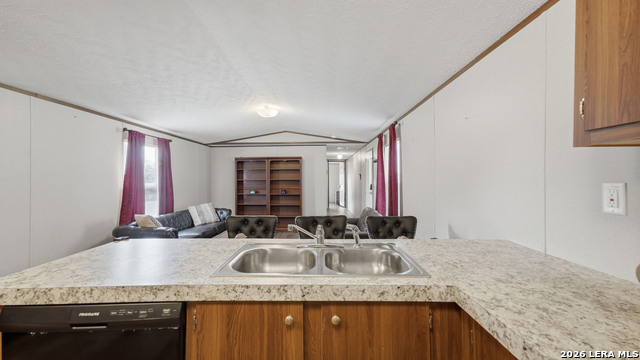 453 E Zipp Rd Property Photo 16