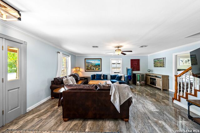 204 N Acorn St Property Photo 8
