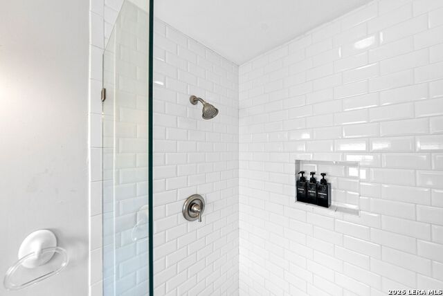 204 N Acorn St Property Photo 25