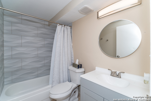 7039 San Pedro Ave Property Photo 11