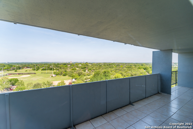 7039 San Pedro Ave Property Photo 12