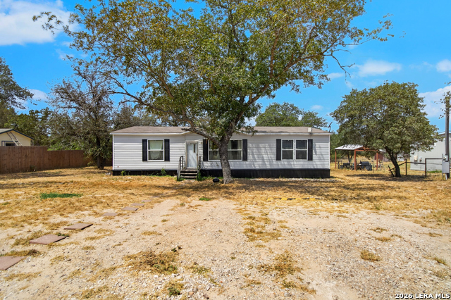 140 Valley View Dr Property Photo 1