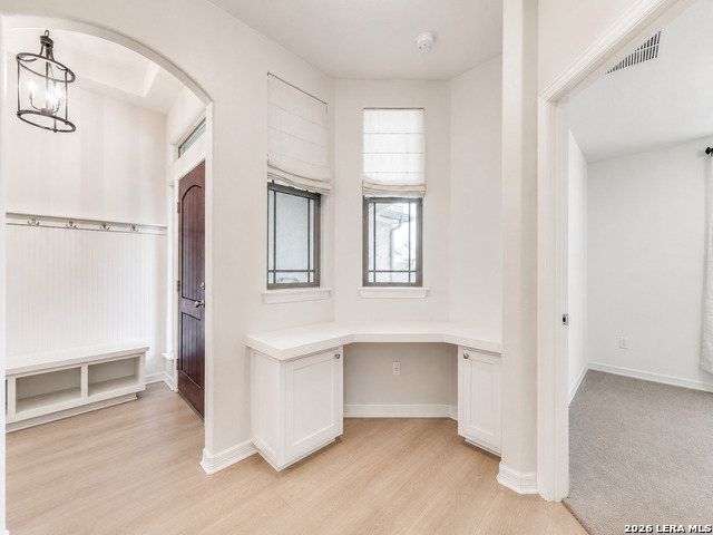 164 Autumn Rdg Property Photo 5