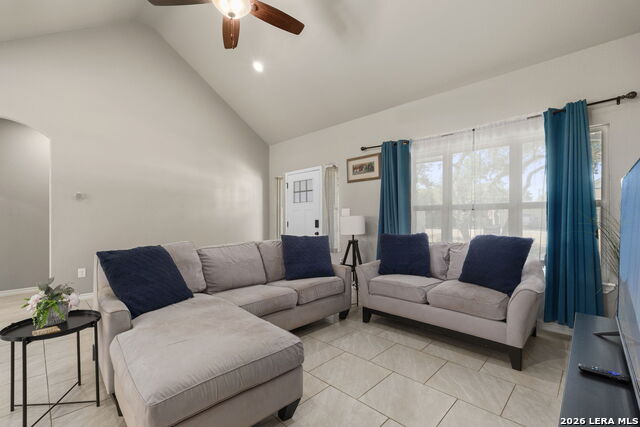 986 Paradise Dr Property Photo 7