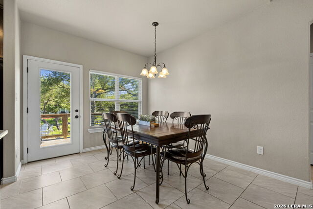 986 Paradise Dr Property Photo 10