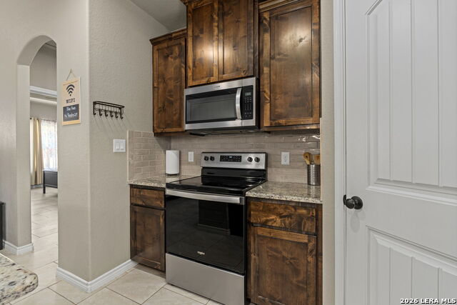 986 Paradise Dr Property Photo 16