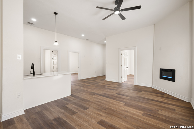 223 Porter St Property Photo 5