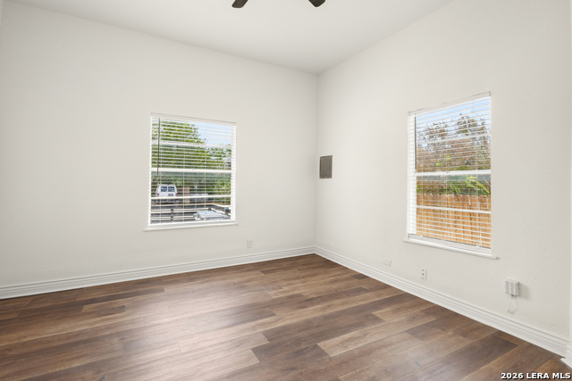 223 Porter St Property Photo 17