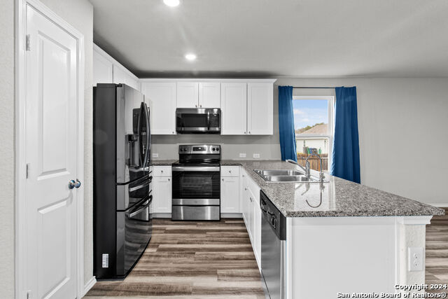 5734 Mountain Pt Property Photo 7