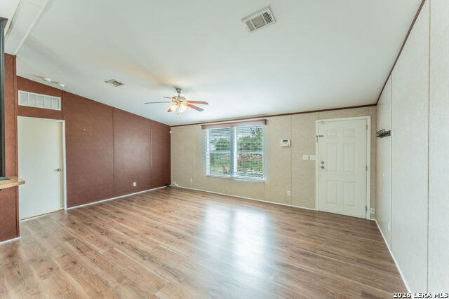 200 W Elwood St Property Photo 6