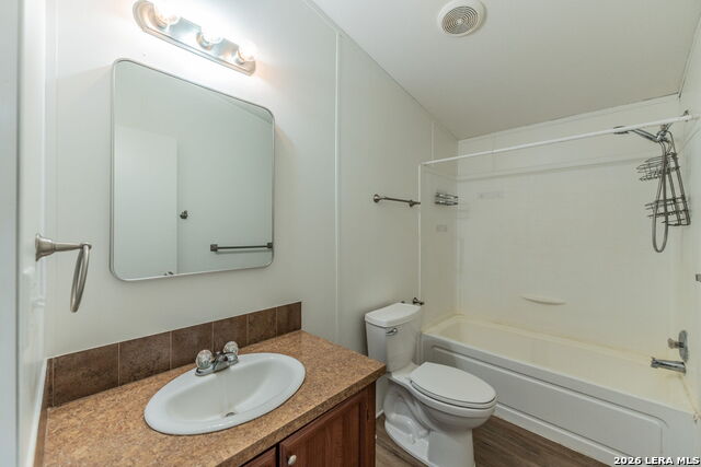 200 W Elwood St Property Photo 16